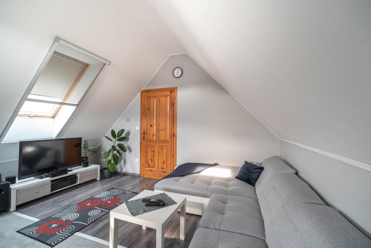 Buzavirág Apartman Keszthely Esterno foto