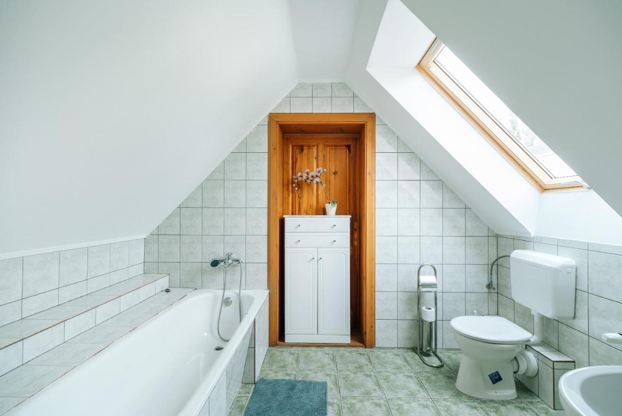 Buzavirág Apartman Keszthely Esterno foto